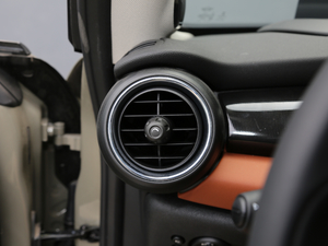 2018T 2.0T COOPER S ˇg п؅^