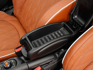 2018T 2.0T COOPER S ˇg g