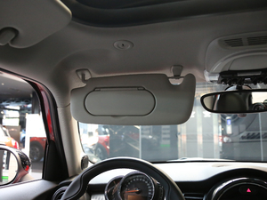 2018款5-DOOR COOPER 色彩纪念版 遮阳板（左）