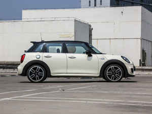 2018T 2.0T COOPER S ِ܇ w^