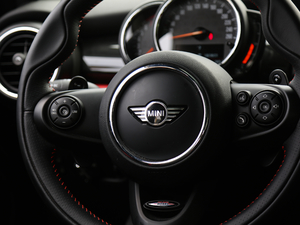 2018T 2.0T COOPER S ِ܇ п؅^(q)