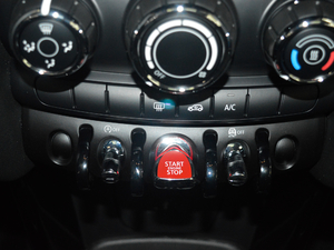 2018T 1.5T ONE PLUS п؅^(q)