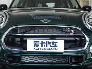 2018款五门版 2.0T COOPER S 经典派 中网