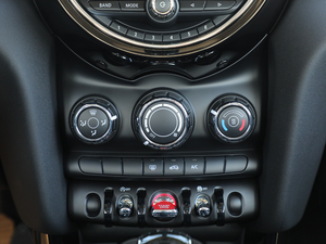 2018T 1.5T ONE PLUS {{