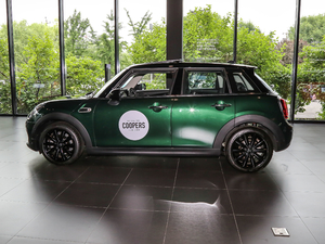 2018款五门版 1.5T COOPER 艺术家 正侧（左）