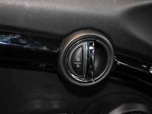 2018T 1.5T COOPER ˇg g