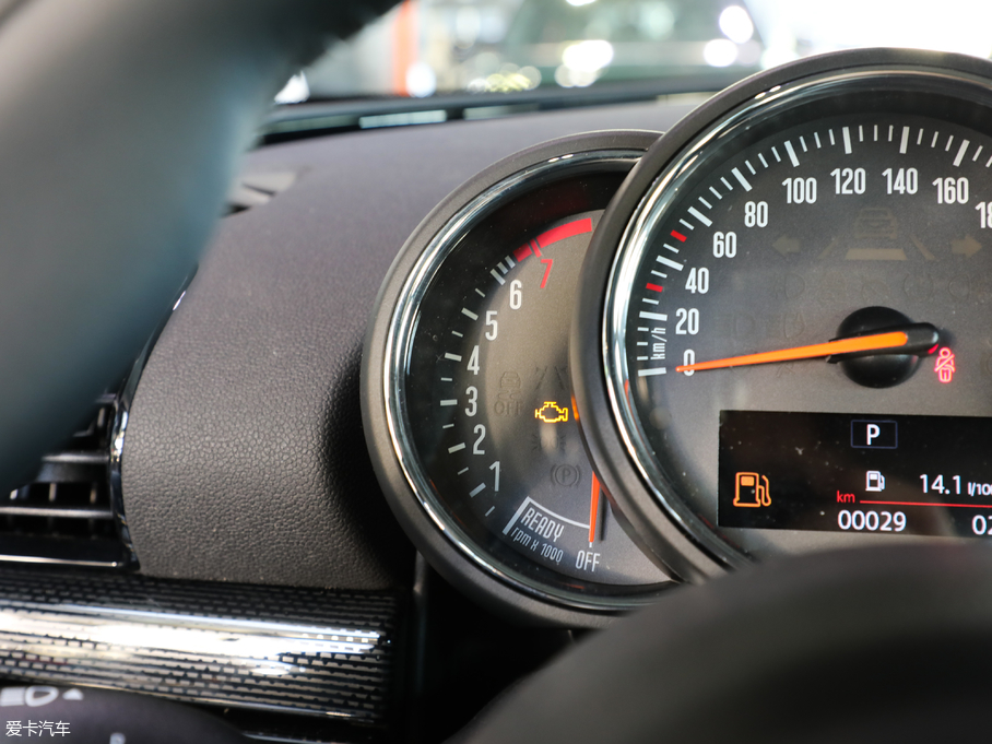 2018MINI CLUBMAN ONE CLUBMAN ؄e