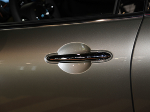 20182.0T COOPER S ˇg {T