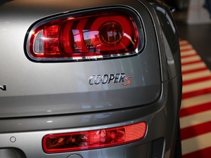 20182.0T COOPER S ˇg ^