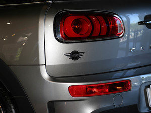 20182.0T COOPER S ˇg ^