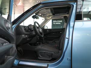 2018ONE CLUBMAN ؄e ǰſg