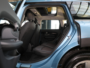 2018ONE CLUBMAN ؄e ſg