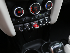 20181.5T COOPER CABRIO ˇg(sh) п؅^(q)