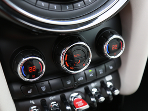 20181.5T COOPER CABRIO ˇg(sh) п؅^(q)