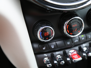 20181.5T COOPER CABRIO ˇg(sh) п؅^(q)