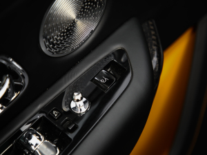 2020Black Badge п؅^(q)