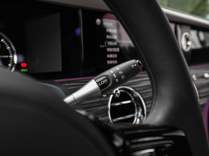 2021款6.7T 标准轴距版 换挡杆