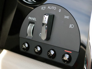 2015Series II ˜ʰ п؅^