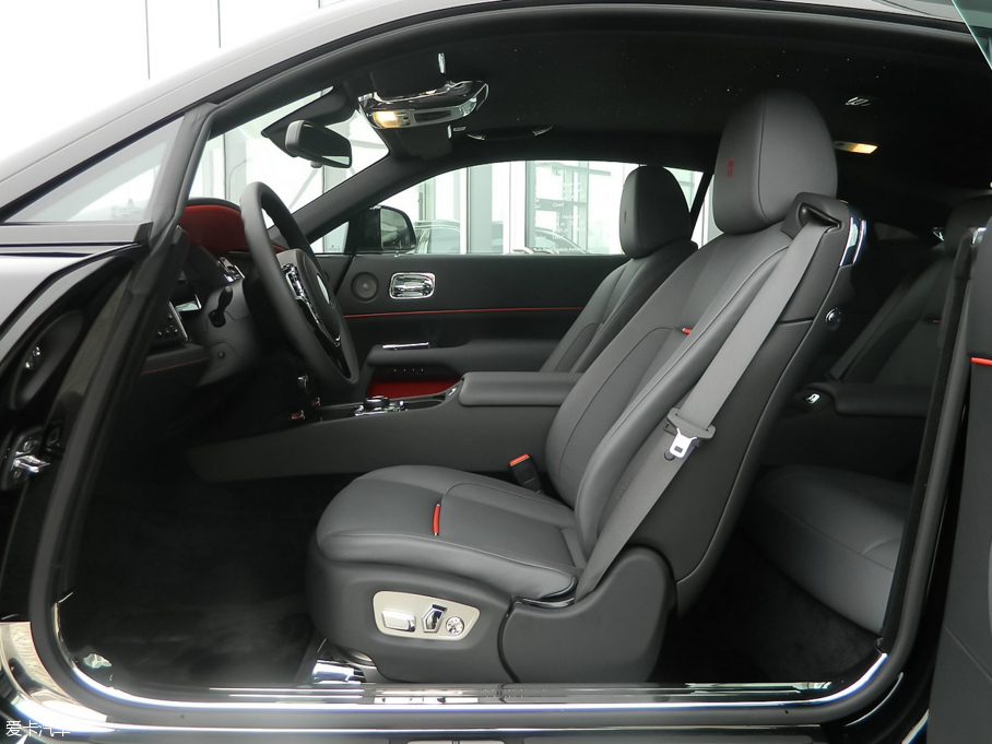 2015Ӱ Wraith Carbon Fiber