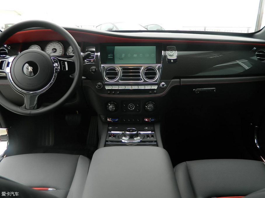 2015Ӱ Wraith Carbon Fiber