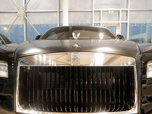 2015Wraith Carbon Fiber ^