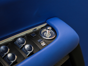 2017Black Badge п؅^(q)