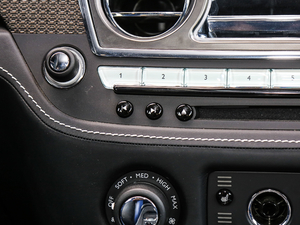 2017Black Badge п؅^