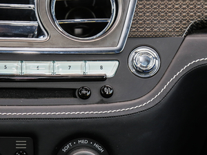 2017Black Badge п؅^