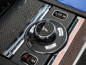 2017Black Badge п؅^