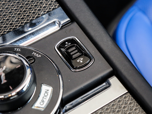 2017Black Badge п؅^