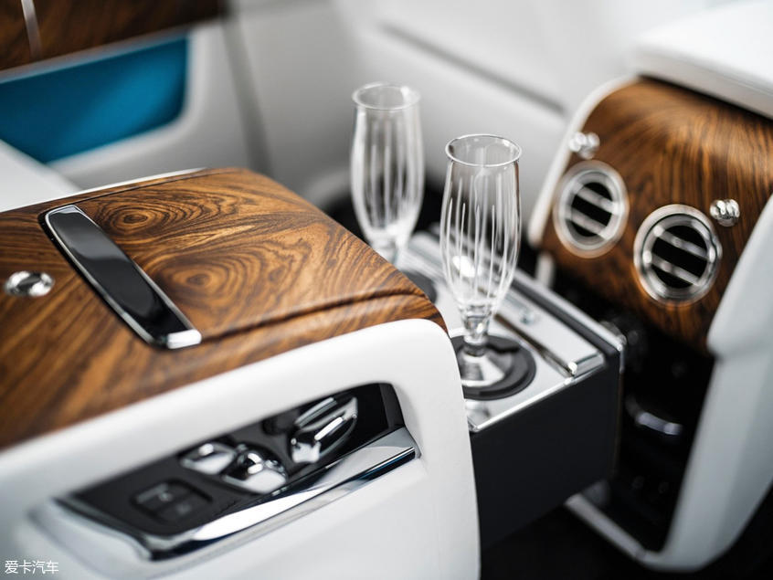 勞斯萊斯2019款庫里南