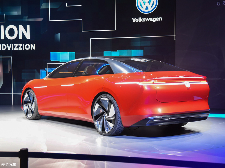 2018���I.D.Vizzion ����܇