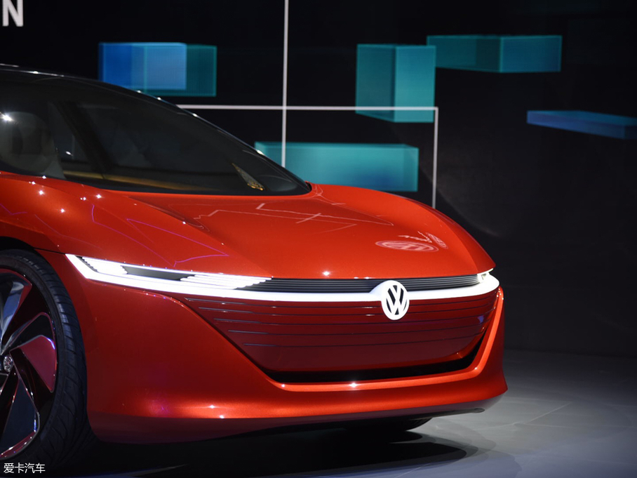 2018���I.D.Vizzion ����܇