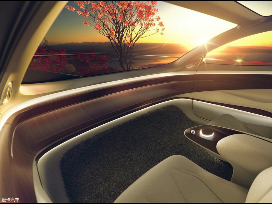 2018���I.D.Vizzion ����܇