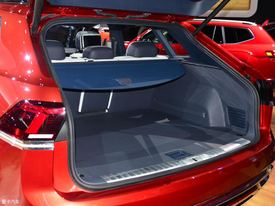 2018Atlas Cross Sport Concept