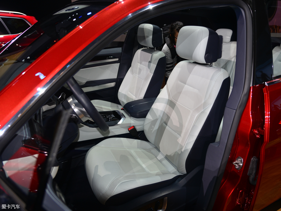 2018Atlas Cross Sport Concept