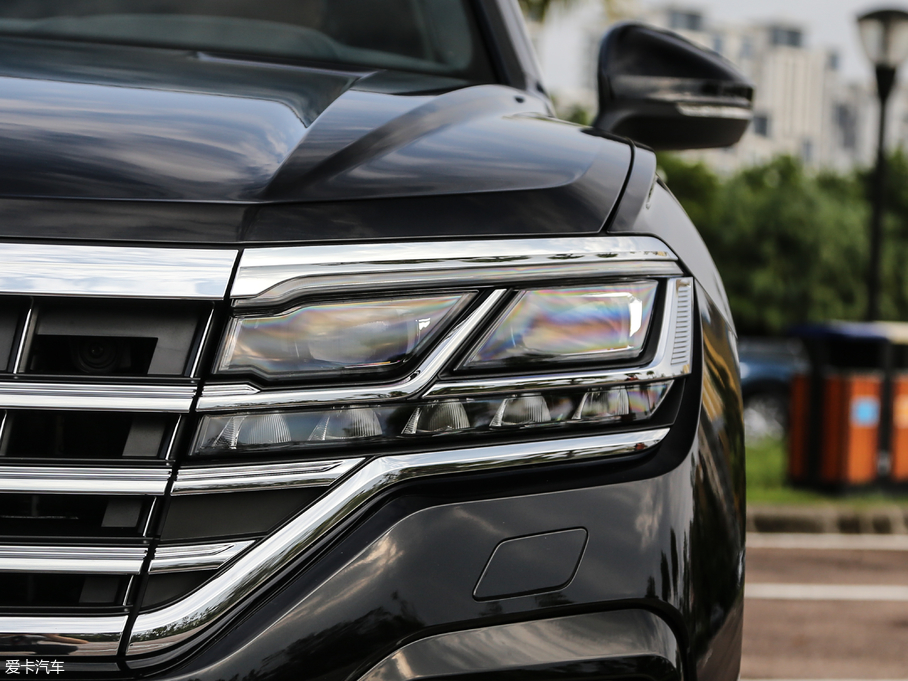 2019;J 3.0TSI Jǰ V