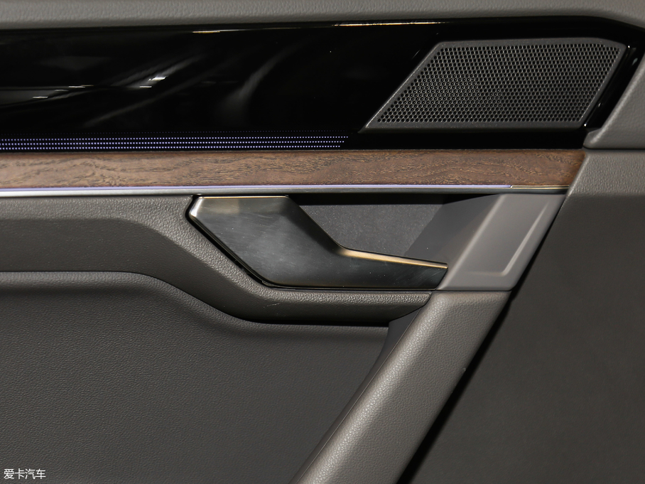 2019;J 3.0TSI Jh (gu)V