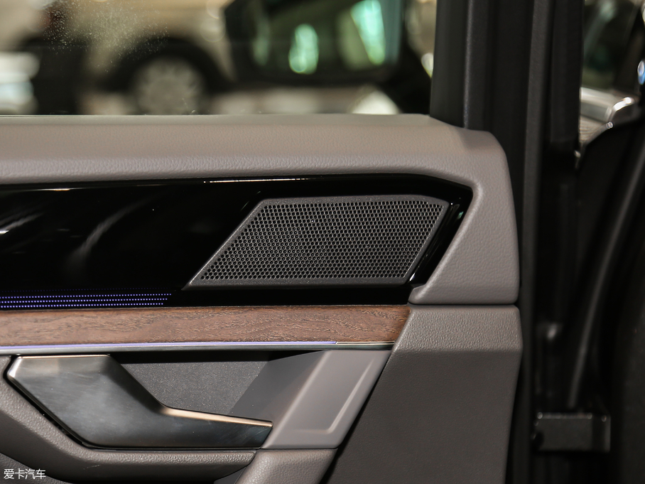 2019;J 3.0TSI Jh (gu)V