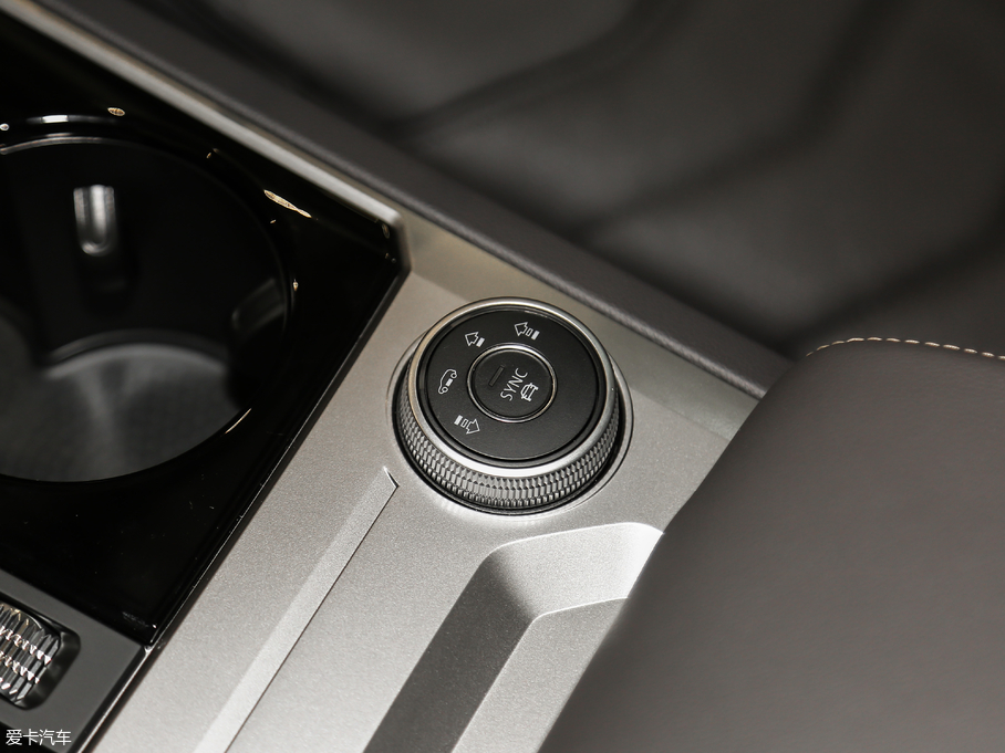 2019;J 3.0TSI Jh (gu)V