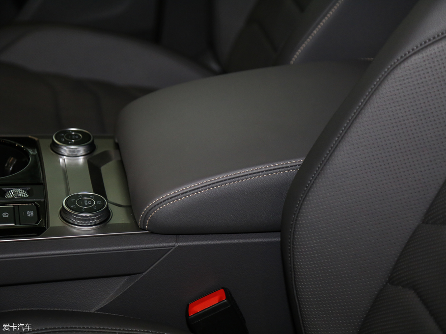 2019;J 2.0TSI J (gu)V