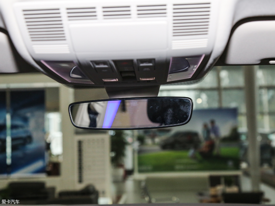 2019;J 2.0TSI J (gu)V