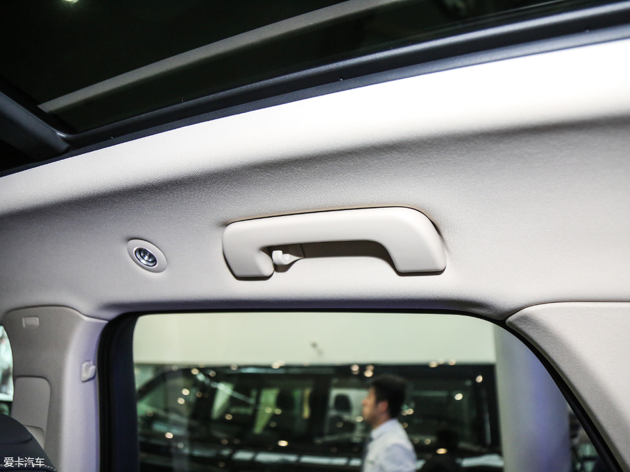 2019;J 2.0TSI J (gu)V