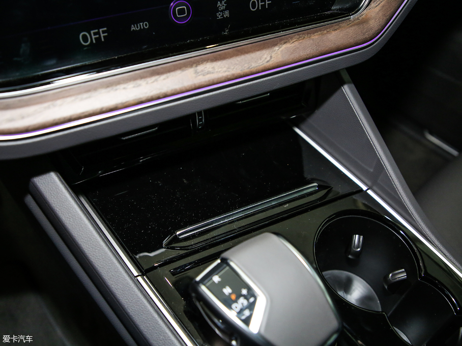 2019;J 3.0TSI Jh (gu)V