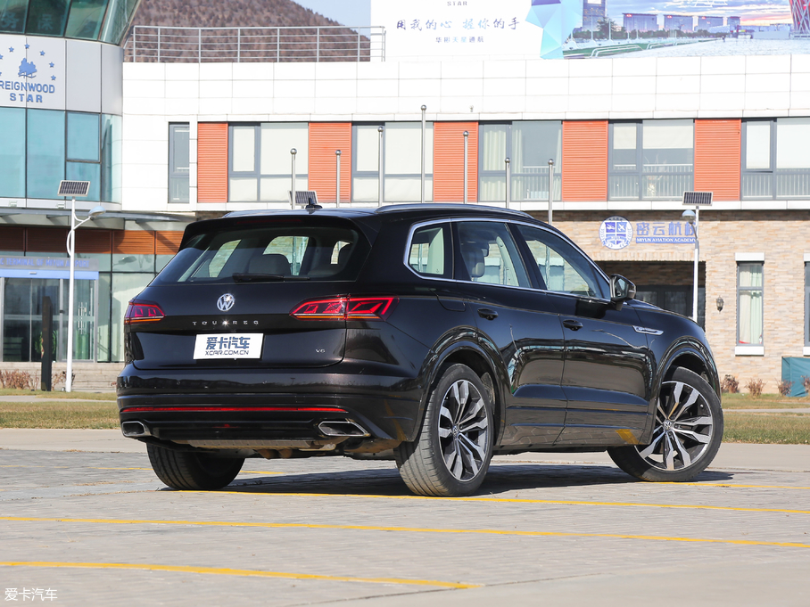 2019; 3.0TSI ǰ V