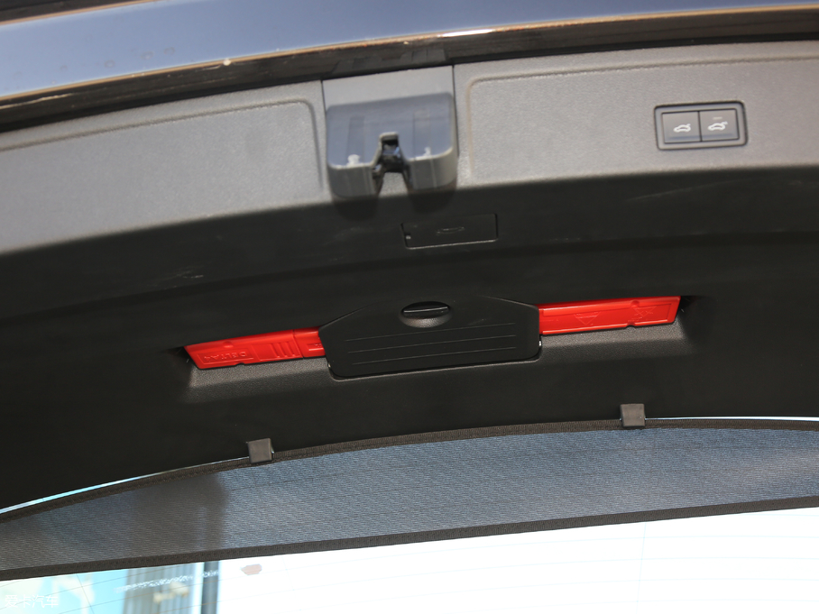 2019;J 3.0TSI Jǰ V