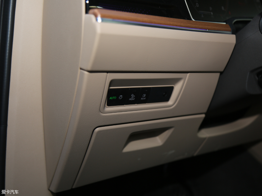 2019;J 3.0TSI Jǰ (gu)V