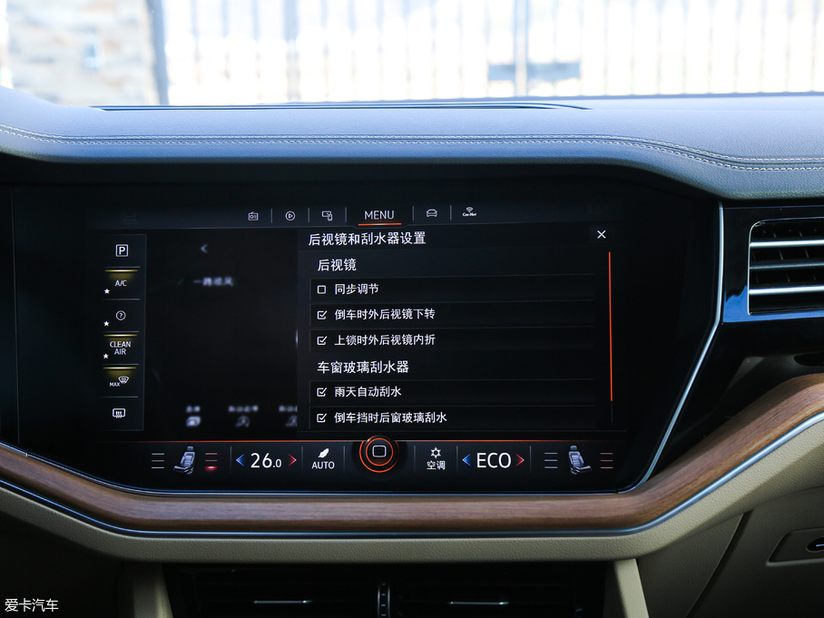 2019;J 3.0TSI Jǰ V