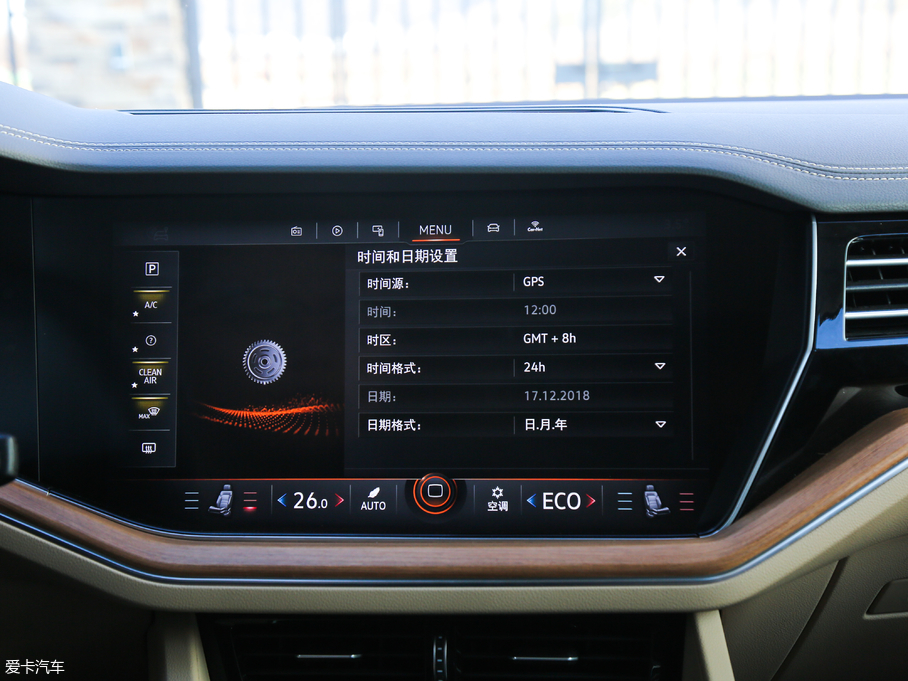 2019;J 3.0TSI Jǰ V