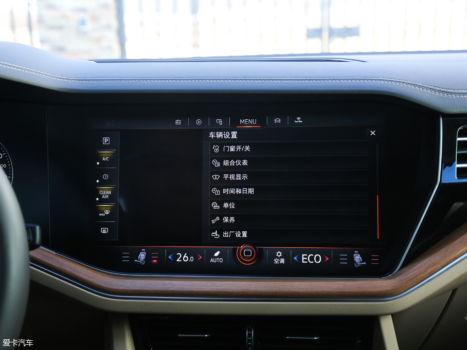 2019;J 3.0TSI Jǰ V